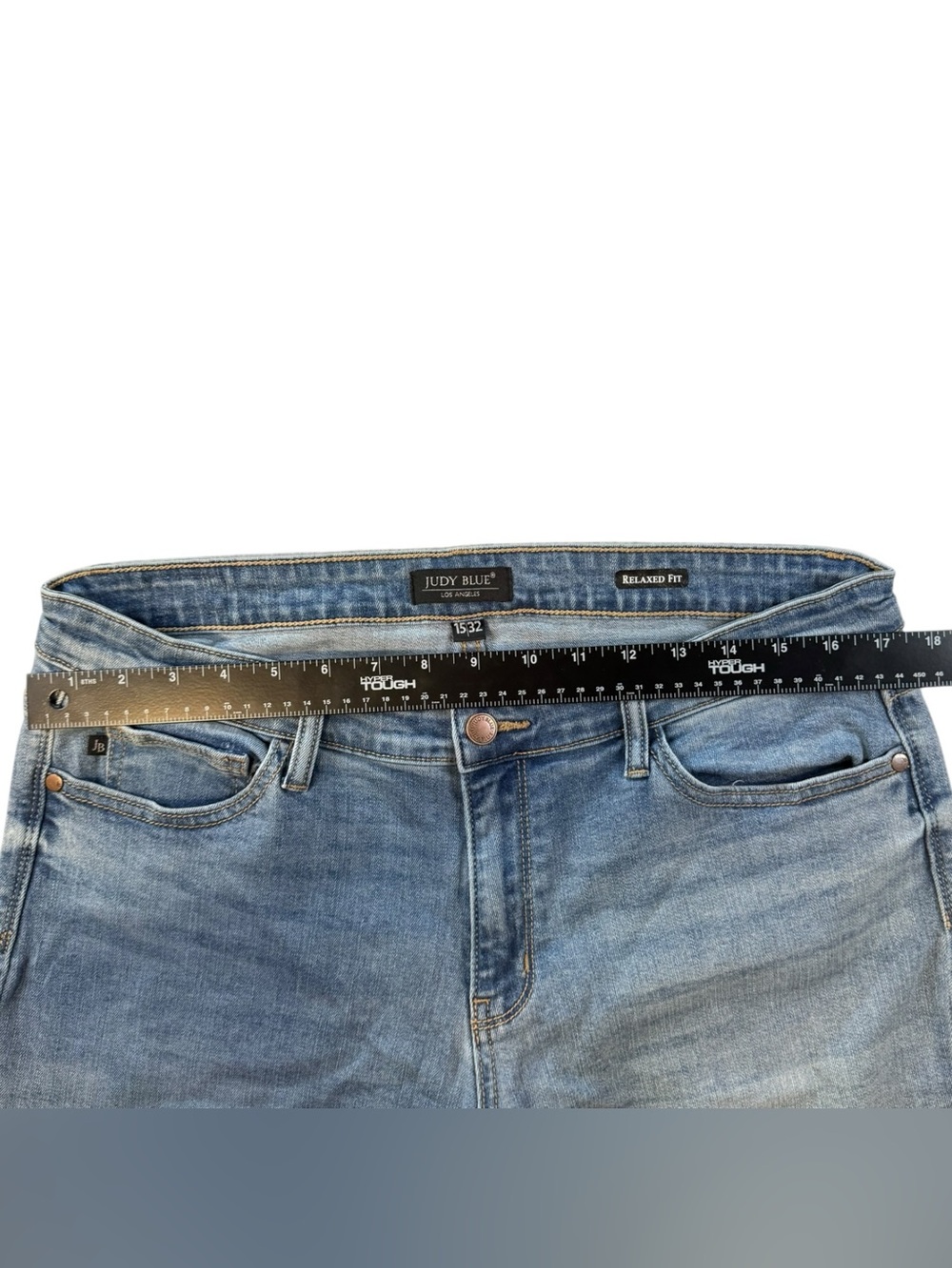 Judy Blue Relaxed Fit Light Wash Cuffed Jeans 15/32 - Picture 11 of 13